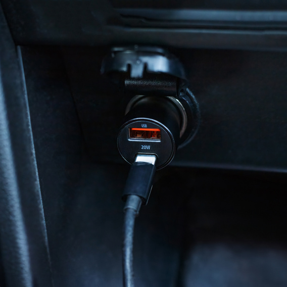 Maxlife φορτιστής αυτοκινήτου PD/QC 20W με καλώδιο USB-C – USB-C 60W για smartphone, tablet, συσκευές πλοήγησης και άλλες συσκευές με USB/USB-C