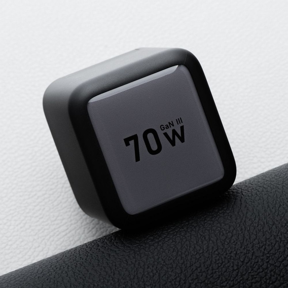 Φορτιστής δικτύου GaN με USB-C, USB-A και αναδιπλούμενο καλώδιο USB-C 70 W